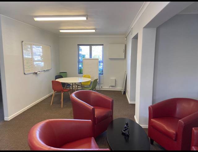 64M² OFFICE TO LET IN TOKAI